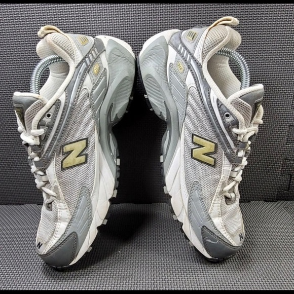 Men’s New Balance Sneakers 10.5 - Picture 5 of 7